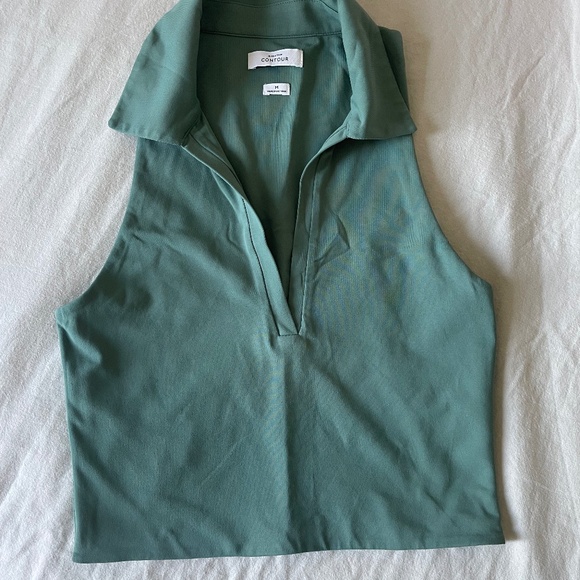 Aritzia Contour Polo Vest - Picture 1 of 3